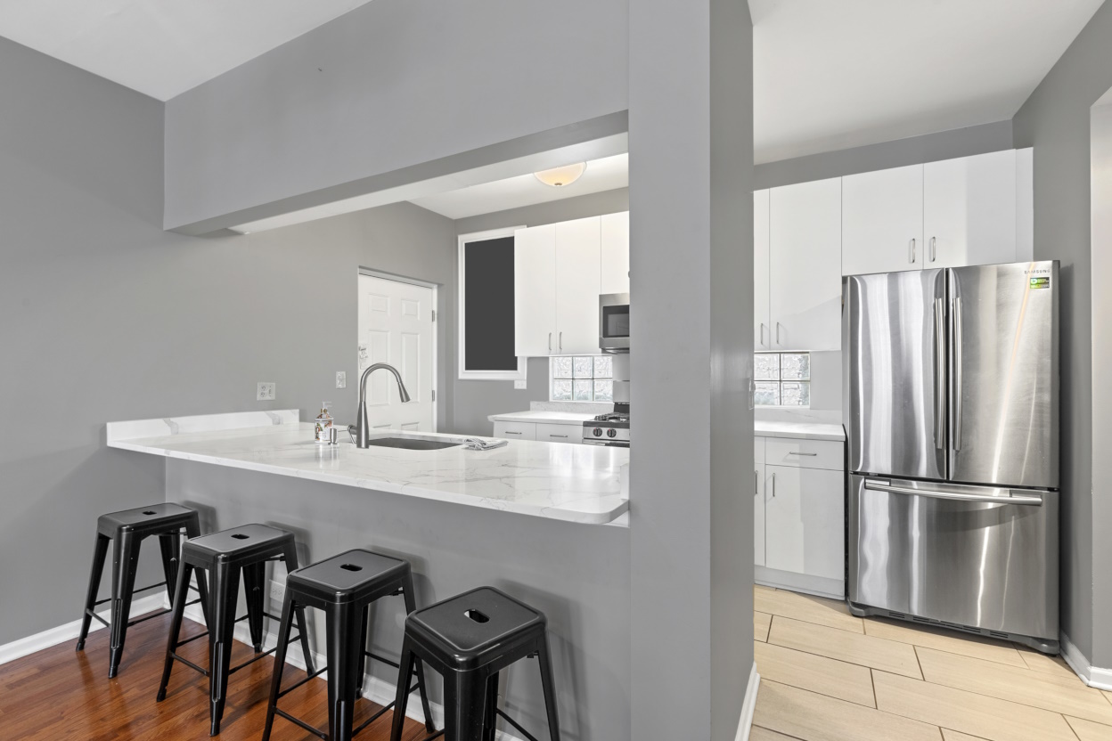 301 West Scott Street, Unit 104 Chicago, IL 60610 - Photo 8 of 20