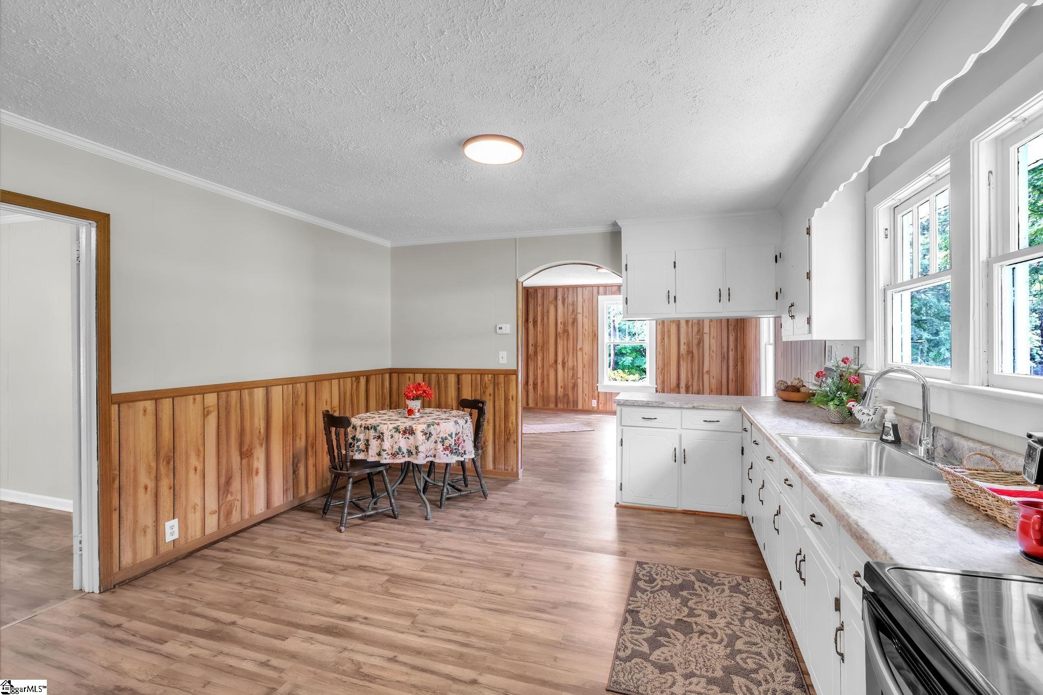 704 Slater Road Marietta, SC 29661 - Photo 11 of 30 Gallery Image 11