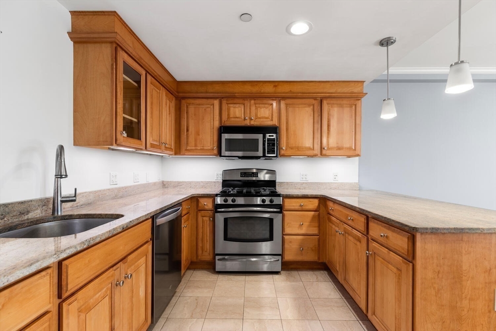 225 Derby Street, Unit 504 Salem, MA 01970 - Photo 14 of 34