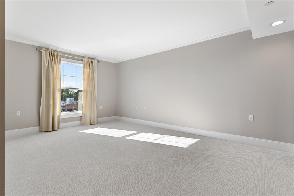 225 Derby Street, Unit 504 Salem, MA 01970 - Photo 17 of 34