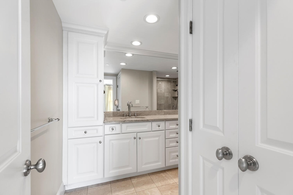 225 Derby Street, Unit 504 Salem, MA 01970 - Photo 18 of 34