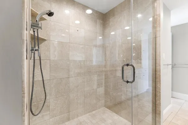 $3,800 | 225 Derby Street, Unit 504, Salem, MA 01970