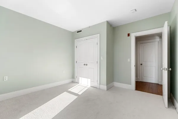 $3,800 | 225 Derby Street, Unit 504, Salem, MA 01970