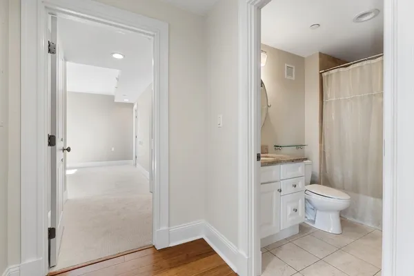 $3,800 | 225 Derby Street, Unit 504, Salem, MA 01970