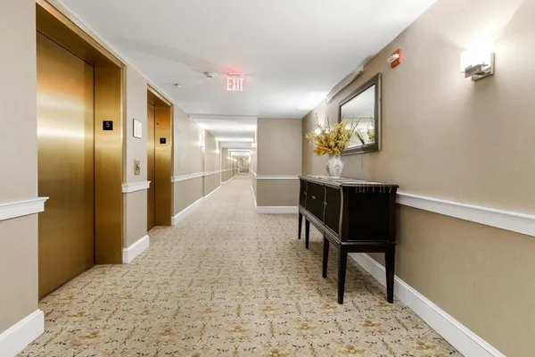 $3,800 | 225 Derby Street, Unit 504, Salem, MA 01970