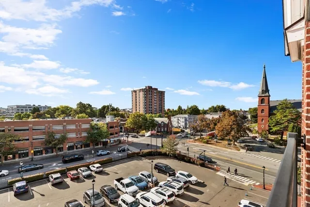 $3,800 | 225 Derby Street, Unit 504, Salem, MA 01970