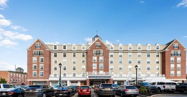 $3,800 | 225 Derby Street, Unit 504, Salem, MA 01970