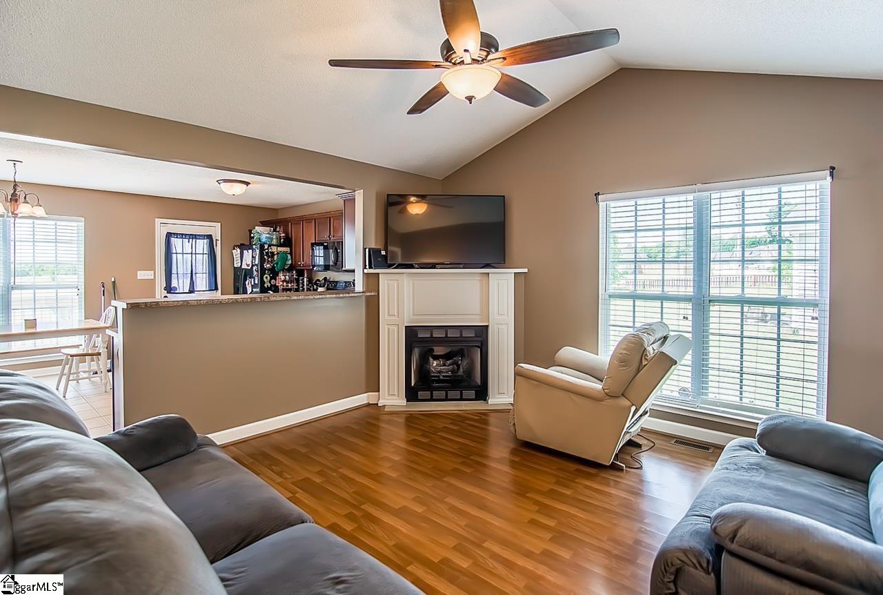 348 South Ivestor Inman, SC 29349 - Photo 4 of 21