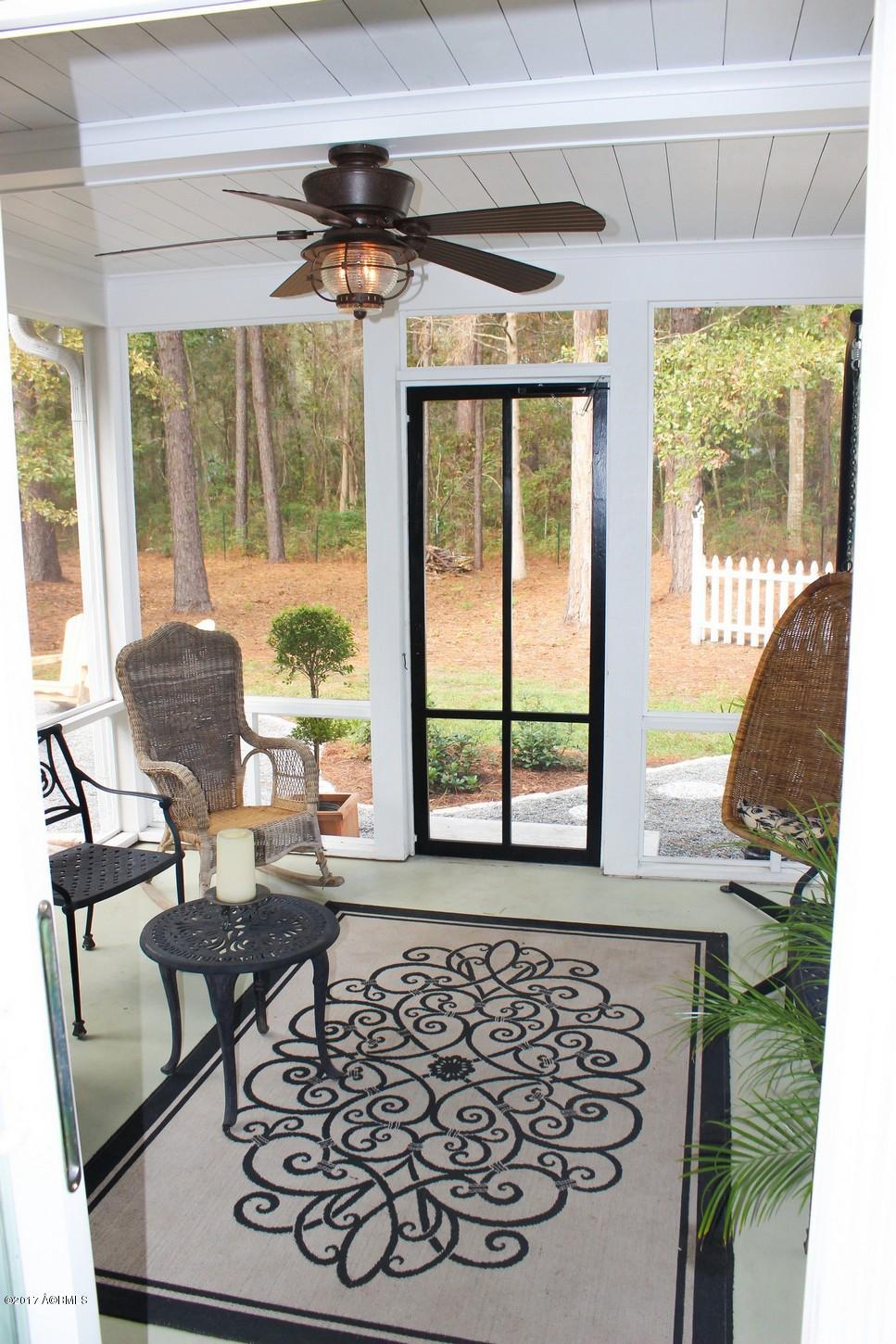 753 Sams Point Road Beaufort, SC 29907 - Photo 19 of 29 Screen Porch