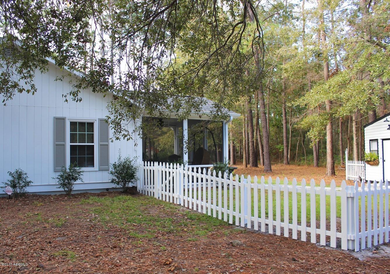 753 Sams Point Road Beaufort, SC 29907 - Photo 23 of 29 House North Side