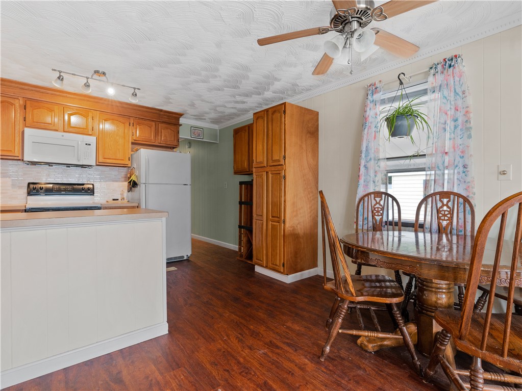 6 Lane East Coventry, RI 02816 - Photo 8 of 16 Gallery Image 8