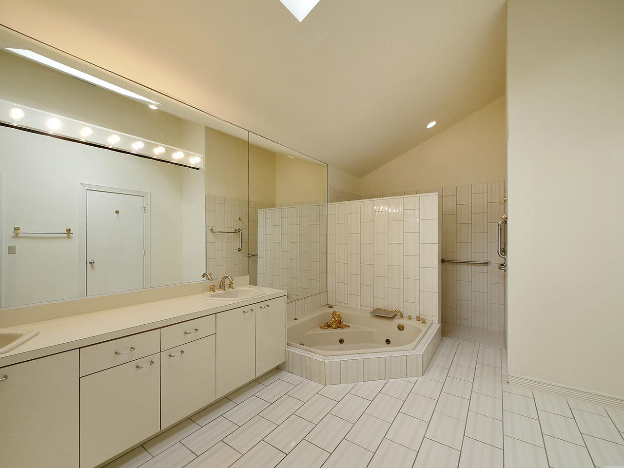 10264 Spyglass Way Boca Raton, FL 33498 - Photo 10 of 36 P1360152_MLS