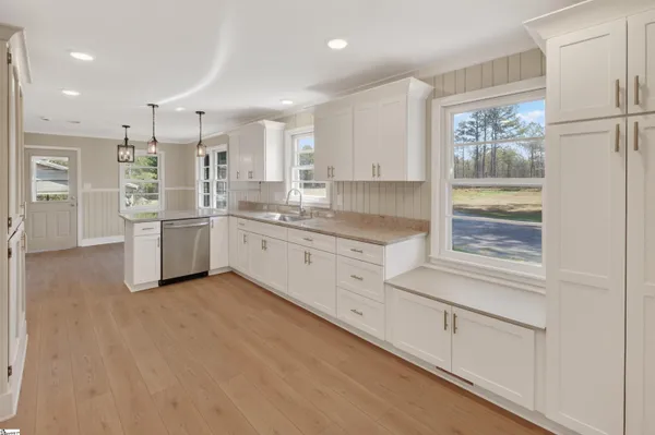 $385,000 | 612 Skippers Lodge Road, Cross Hill, SC 29332