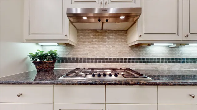 $3,800 | 10920 Wrenwood Manor, Houston, TX 77043