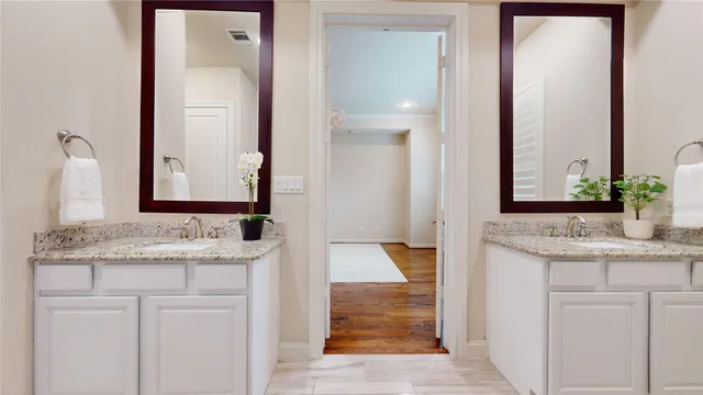 $3,800 | 10920 Wrenwood Manor, Houston, TX 77043