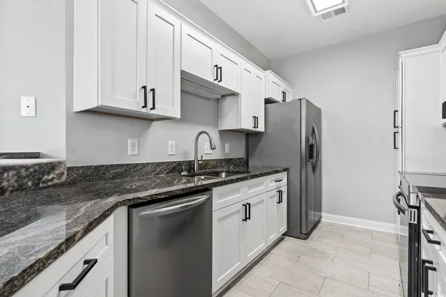 $195,000 | 100 Fountain Pointe Lane, Unit 301, Myrtle Beach, SC 29579