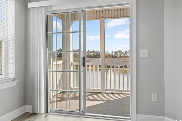 $195,000 | 100 Fountain Pointe Lane, Unit 301, Myrtle Beach, SC 29579