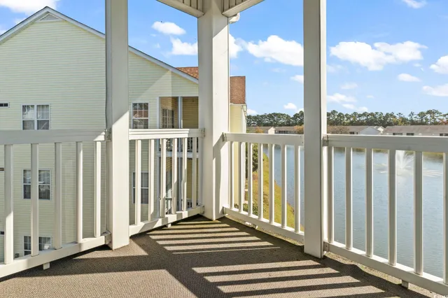 $195,000 | 100 Fountain Pointe Lane, Unit 301, Myrtle Beach, SC 29579