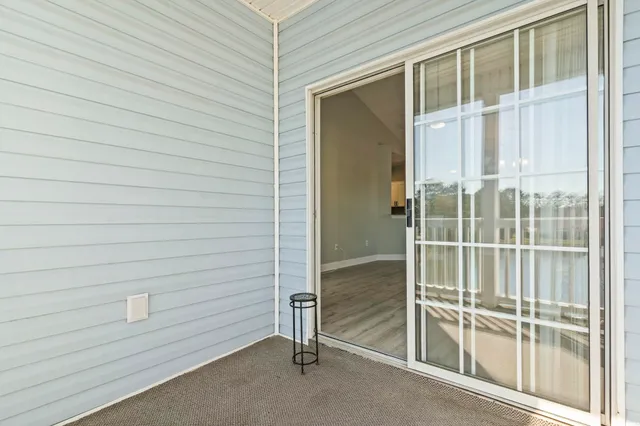 $195,000 | 100 Fountain Pointe Lane, Unit 301, Myrtle Beach, SC 29579