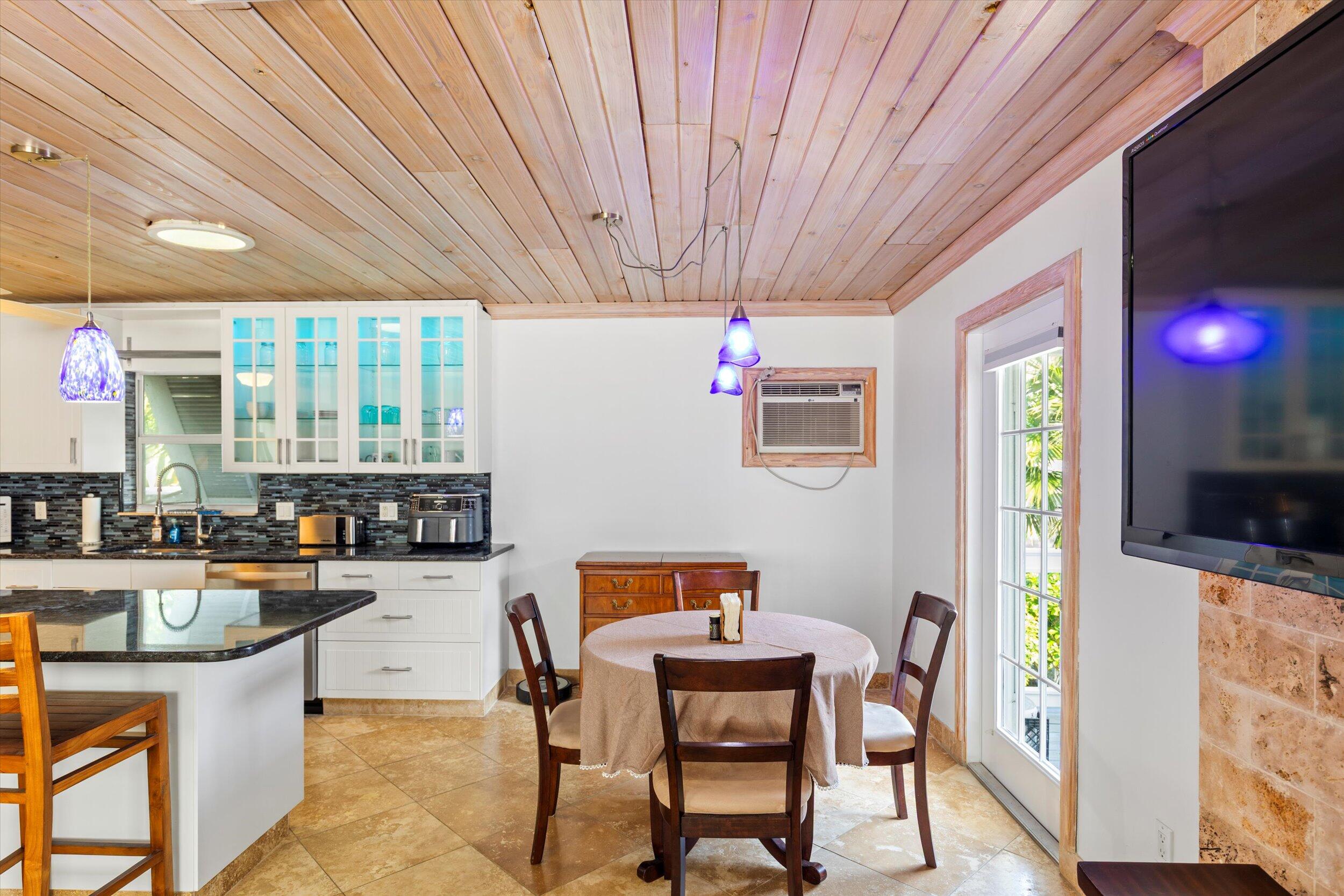 1719 Washington Street Key West, FL 33040 - Photo 12 of 34 20-021