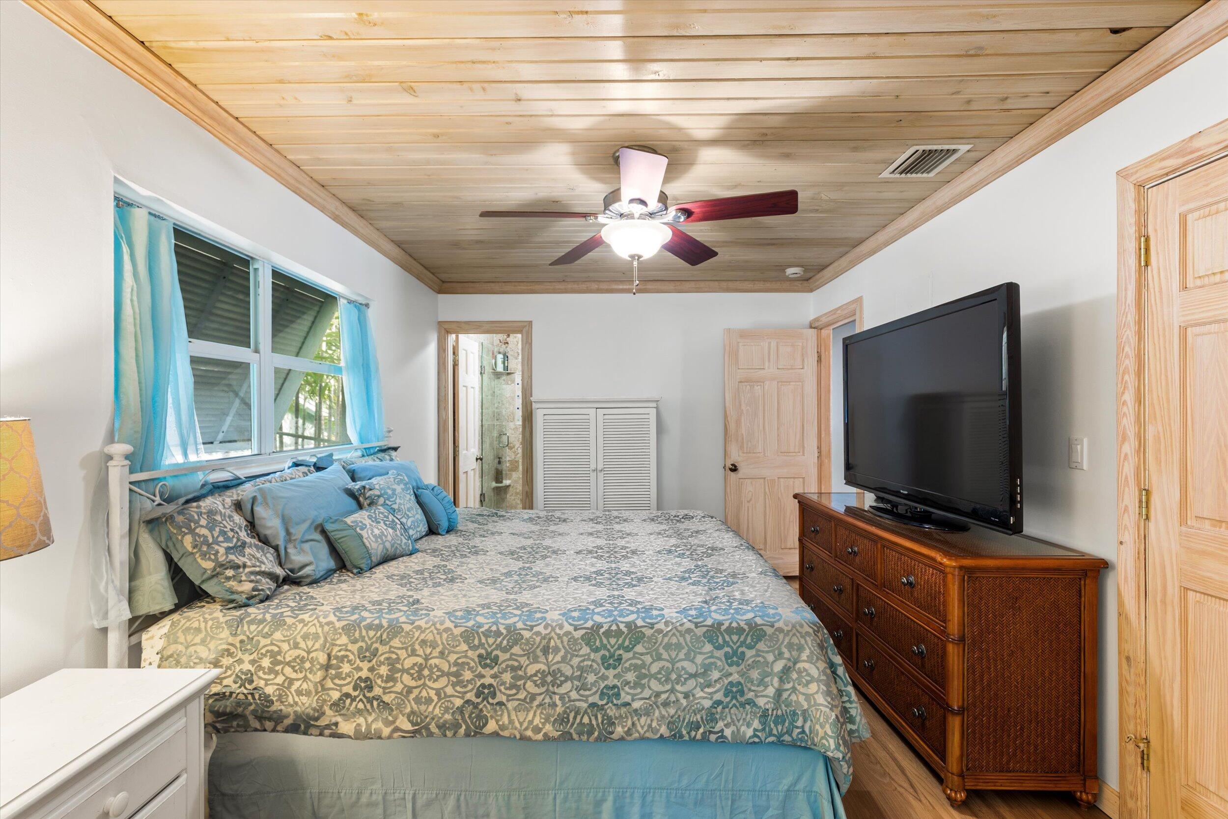 1719 Washington Street Key West, FL 33040 - Photo 15 of 34 26-027