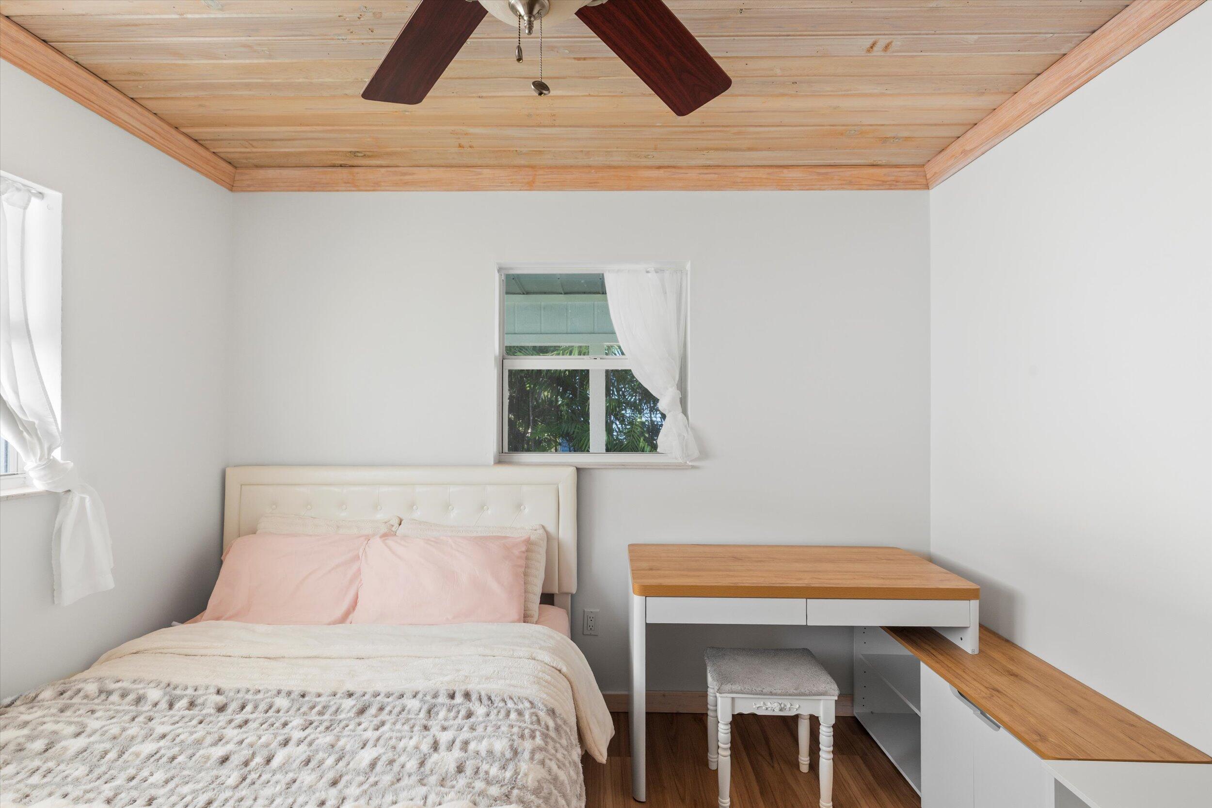 1719 Washington Street Key West, FL 33040 - Photo 23 of 34 36-037