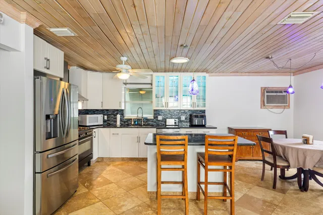 $1,400,000 | 1719 Washington Street, Key West, FL 33040