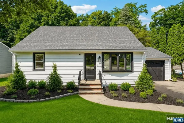 $749,999 | 509 Ramapo Valley Road, Oakland, NJ 07436