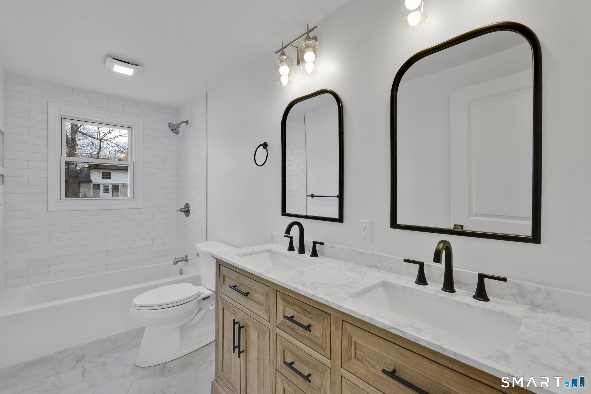 99 Hickory Lane Wolcott, CT 06716 - Photo 11 of 27 Main Bathroom