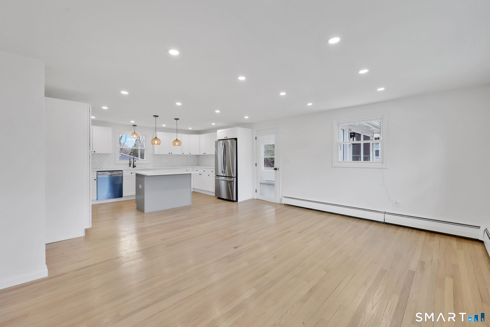 99 Hickory Lane Wolcott, CT 06716 - Photo 4 of 27