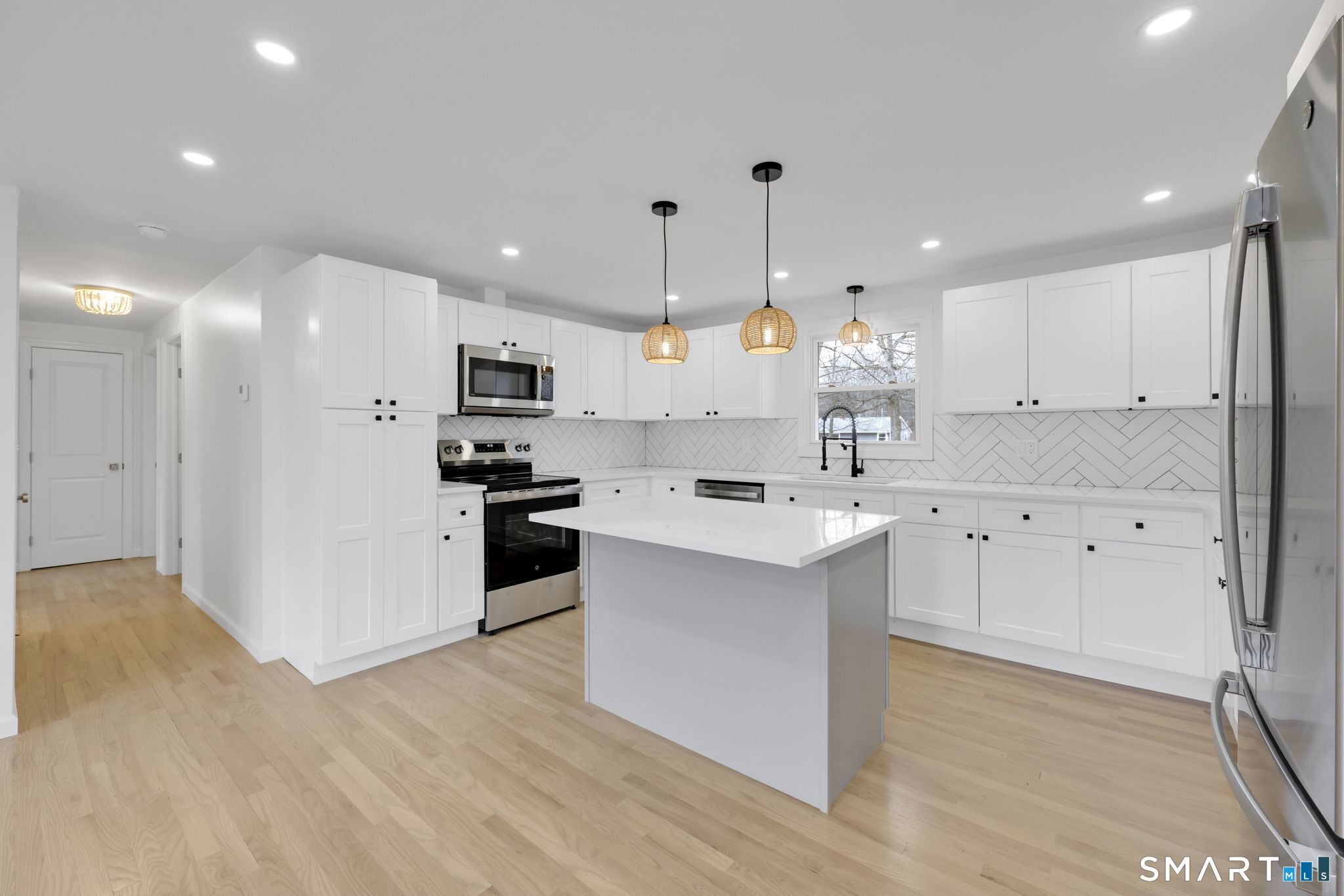 99 Hickory Lane Wolcott, CT 06716 - Photo 6 of 27