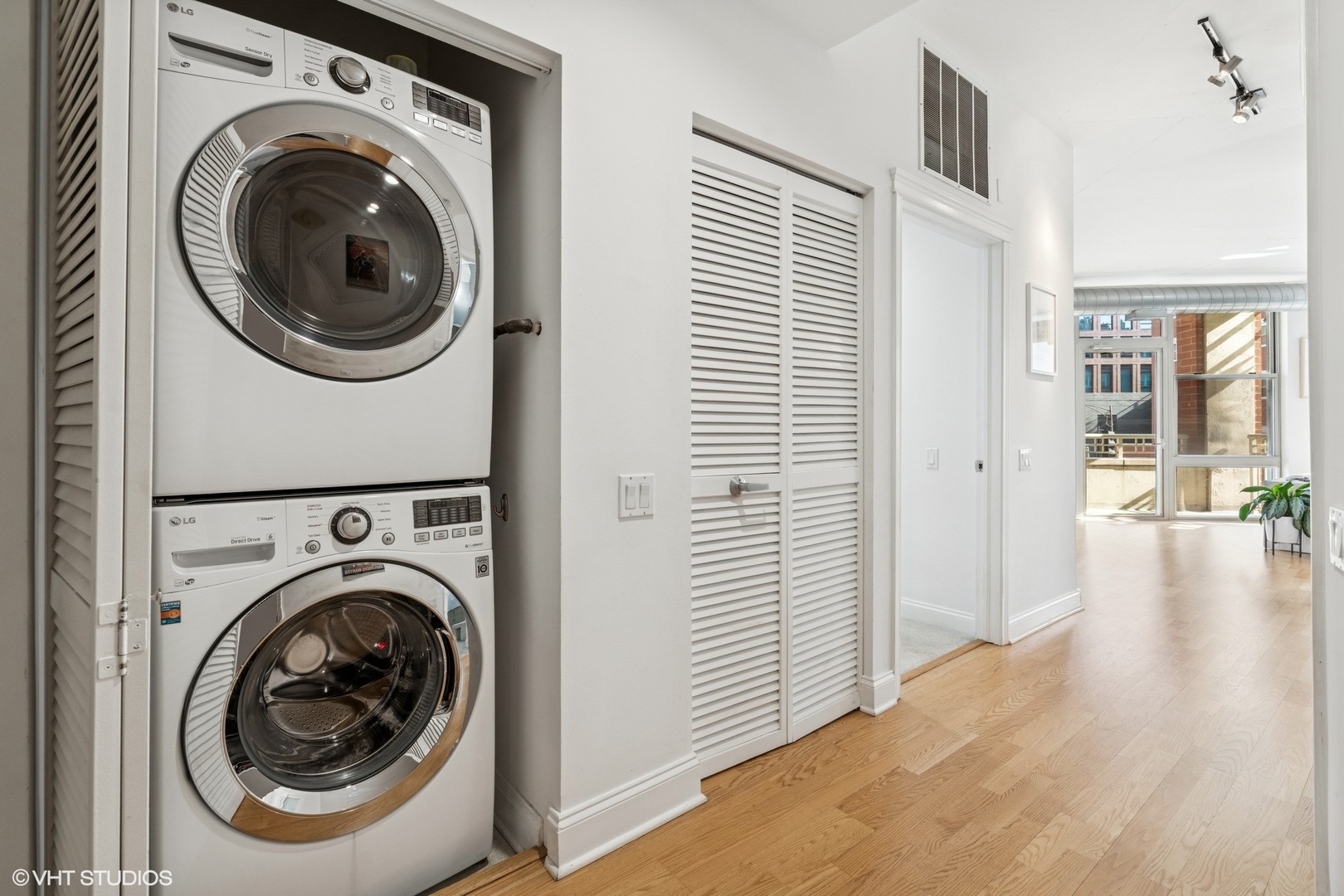 1001 West Madison Street, Unit 211 Chicago, IL 60607 - Photo 17 of 23