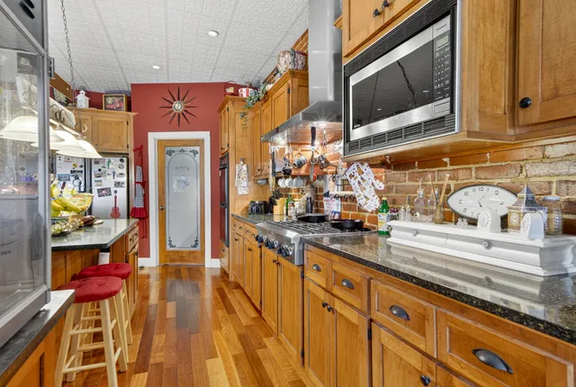 $1,200,000 | 109 East 7th Avenue, Springfield, TN 37172