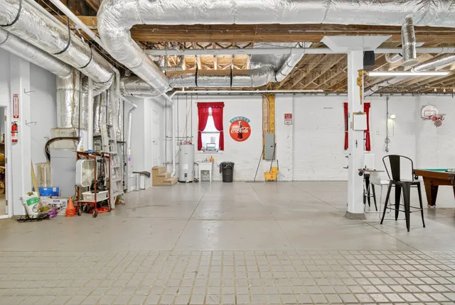 $1,200,000 | 109 East 7th Avenue, Springfield, TN 37172