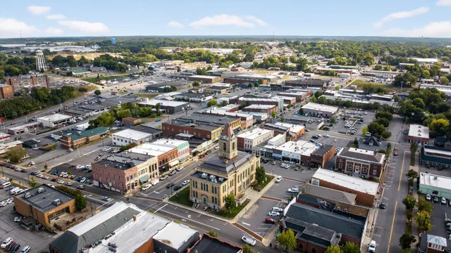 $1,200,000 | 109 East 7th Avenue, Springfield, TN 37172