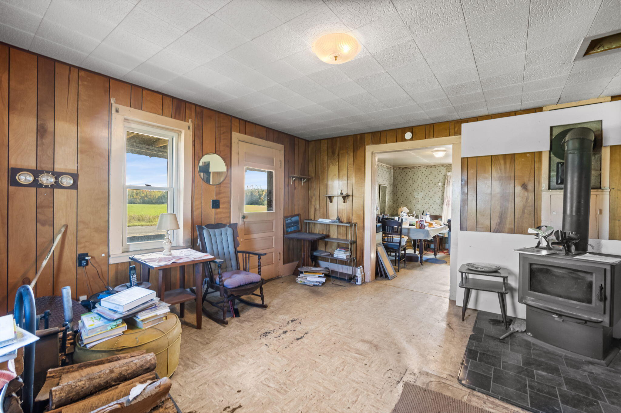 4989 South Extension Road Cheboygan, MI 49721 - Photo 9 of 40 Living Room