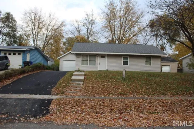 $169,900 | 5808 Mendota Drive, Kokomo, IN 46902