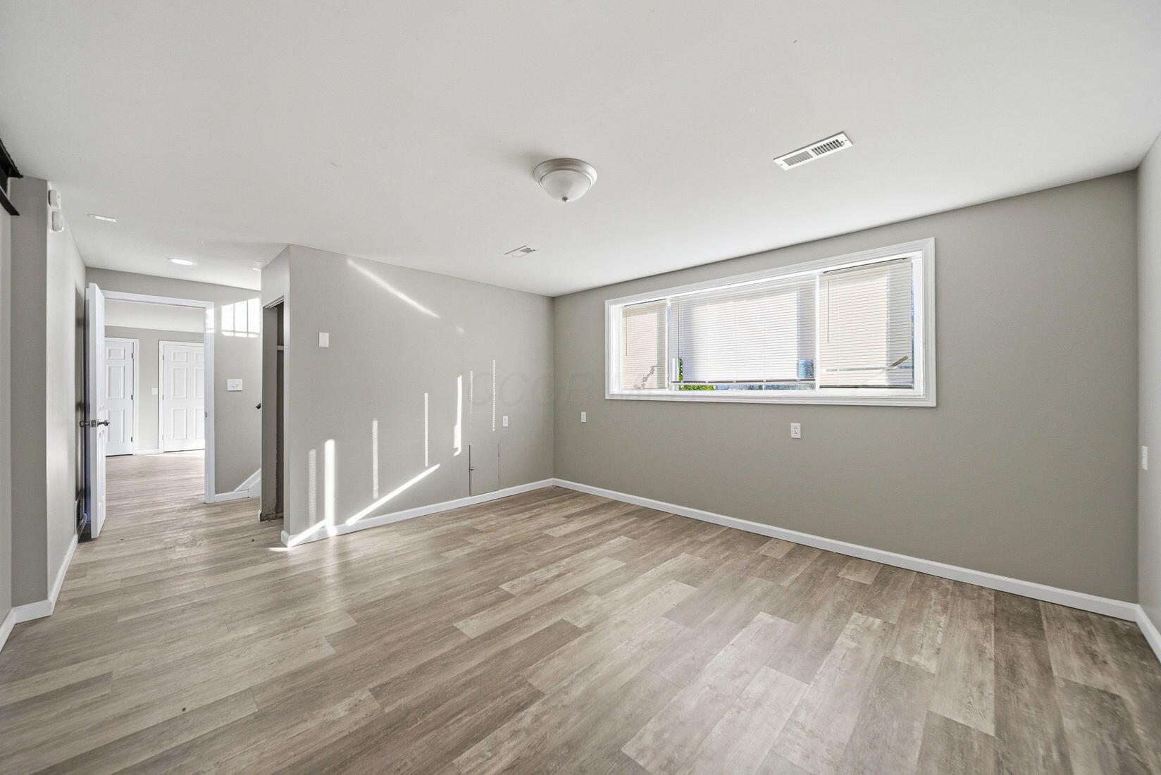 1637 South James Road Columbus, OH 43209 - Photo 45 of 52