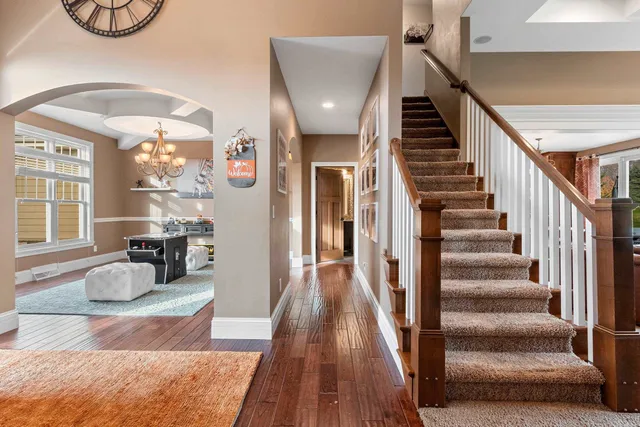 $860,000 | 1336 South Sedona Circle, Oneida, WI 54155