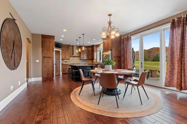 $860,000 | 1336 South Sedona Circle, Oneida, WI 54155