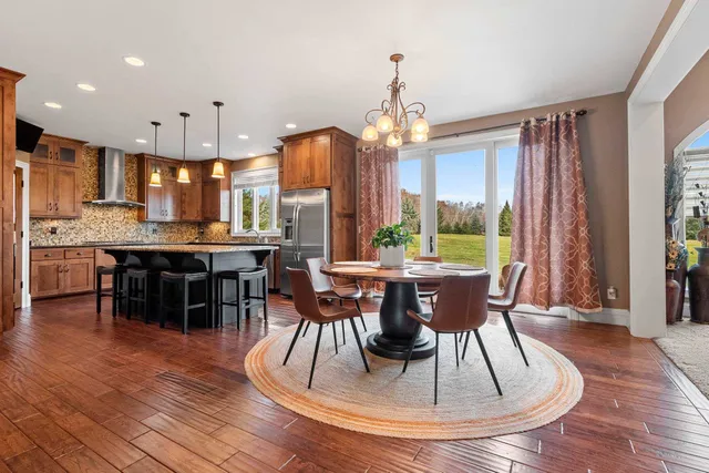 $860,000 | 1336 South Sedona Circle, Oneida, WI 54155