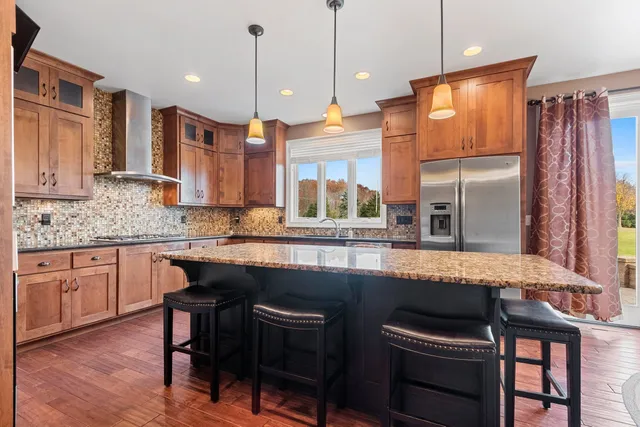 $860,000 | 1336 South Sedona Circle, Oneida, WI 54155