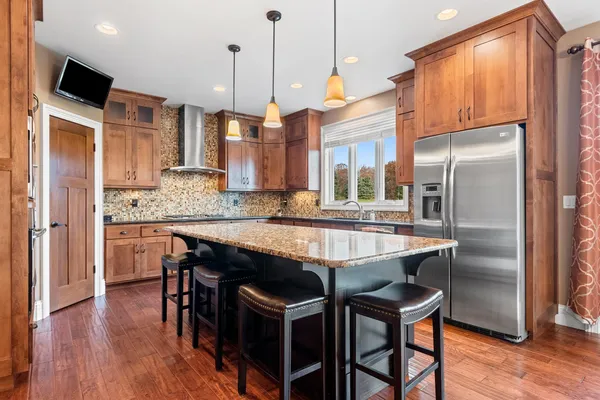 $860,000 | 1336 South Sedona Circle, Oneida, WI 54155