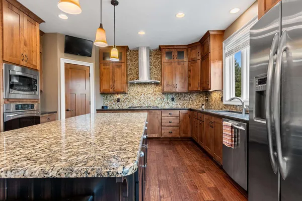 $860,000 | 1336 South Sedona Circle, Oneida, WI 54155