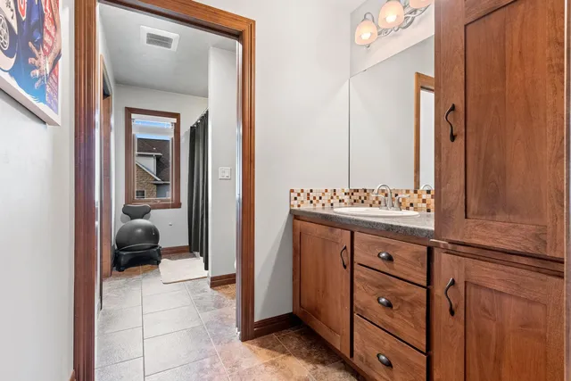 $860,000 | 1336 South Sedona Circle, Oneida, WI 54155