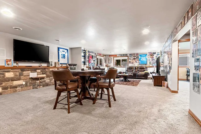 $860,000 | 1336 South Sedona Circle, Oneida, WI 54155