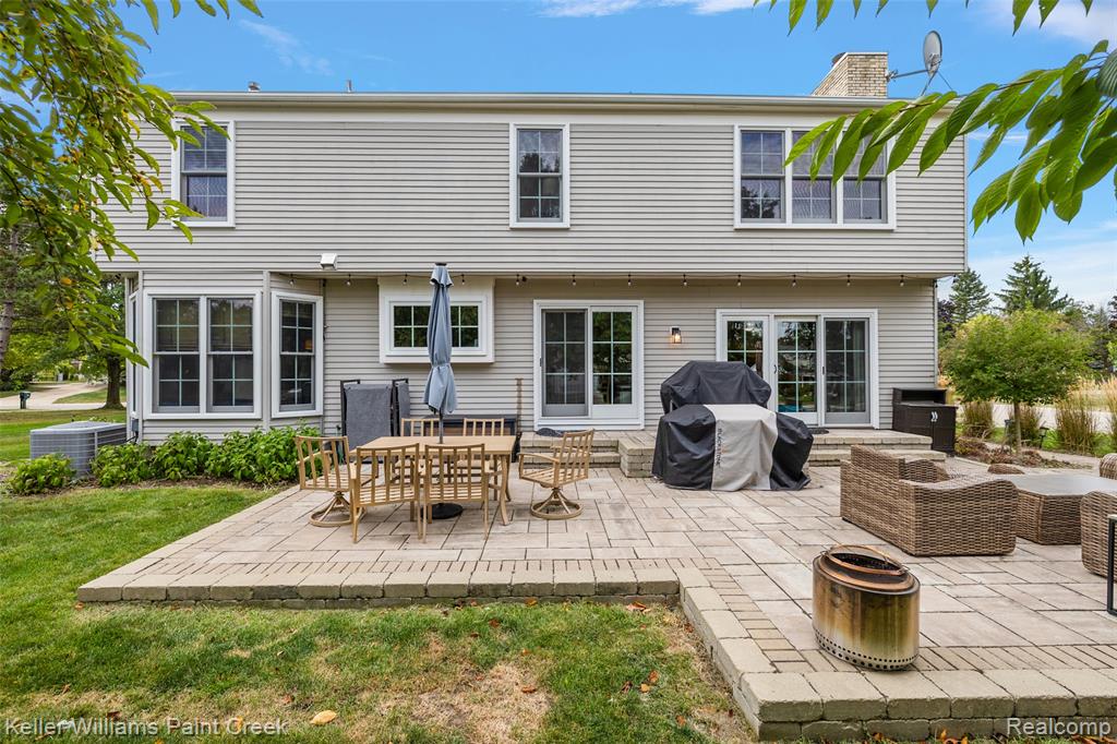 1568 Grandview Drive Rochester, MI 48306 - Photo 44 of 58