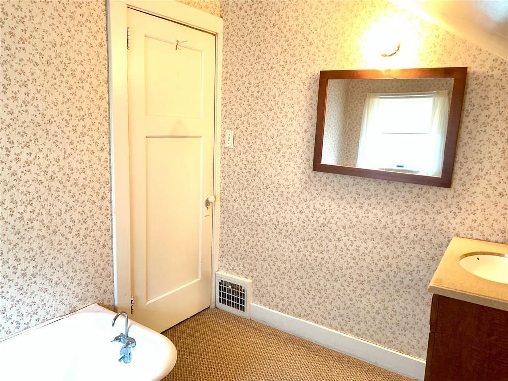 611 Freeport Road Creighton, PA 15030 - Photo 19 of 25
