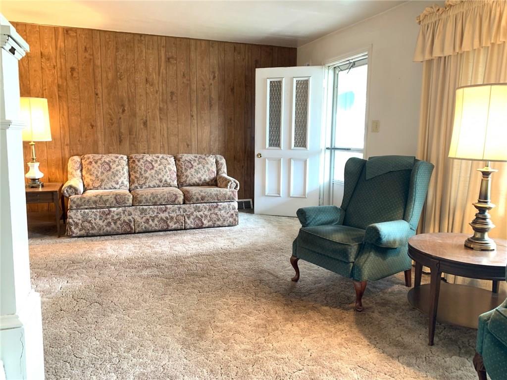 611 Freeport Road Creighton, PA 15030 - Photo 5 of 25