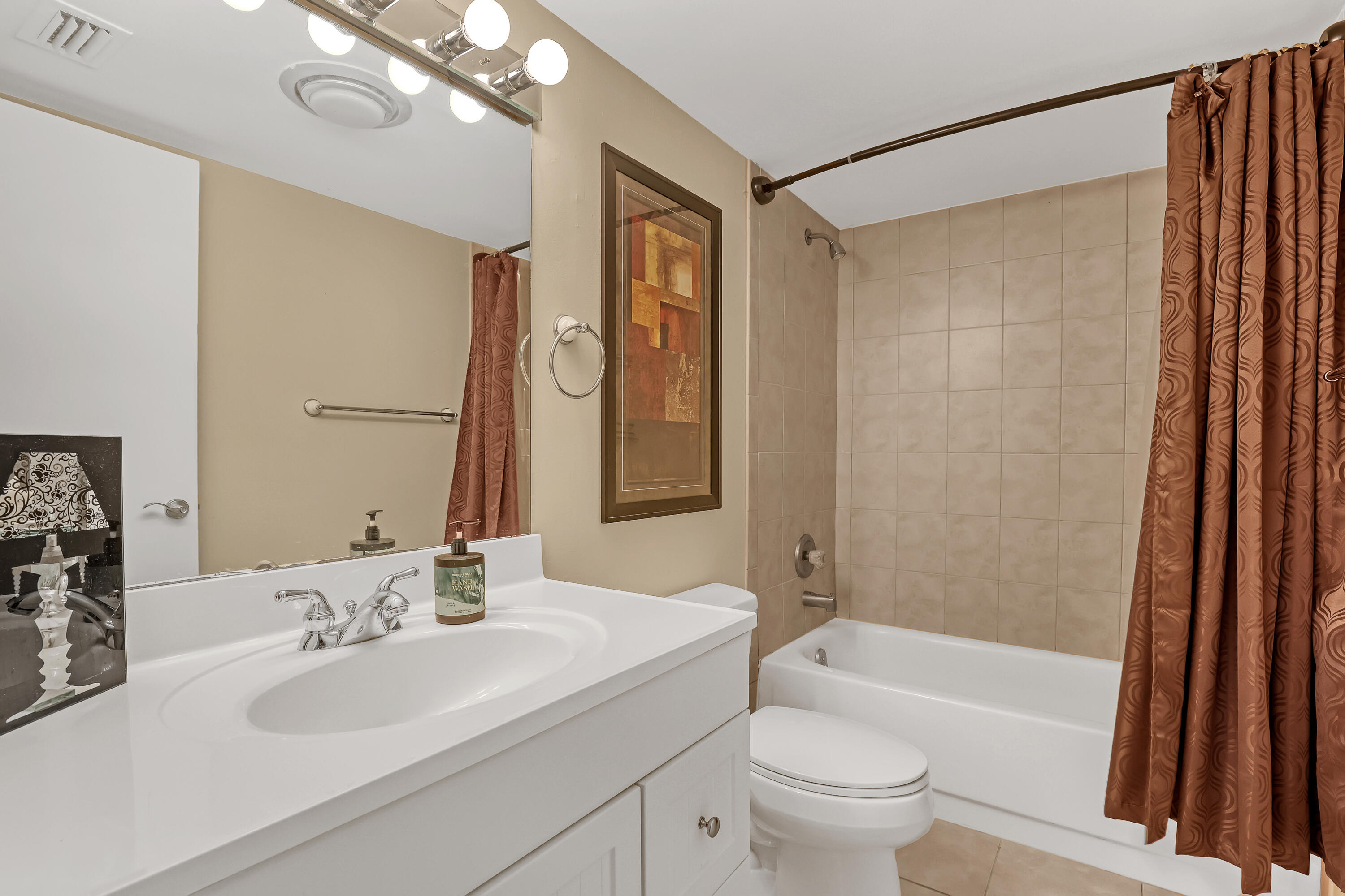 1100 Surf Road, Unit 215 Singer Island, FL 33404 - Photo 12 of 30 Master Bathroom